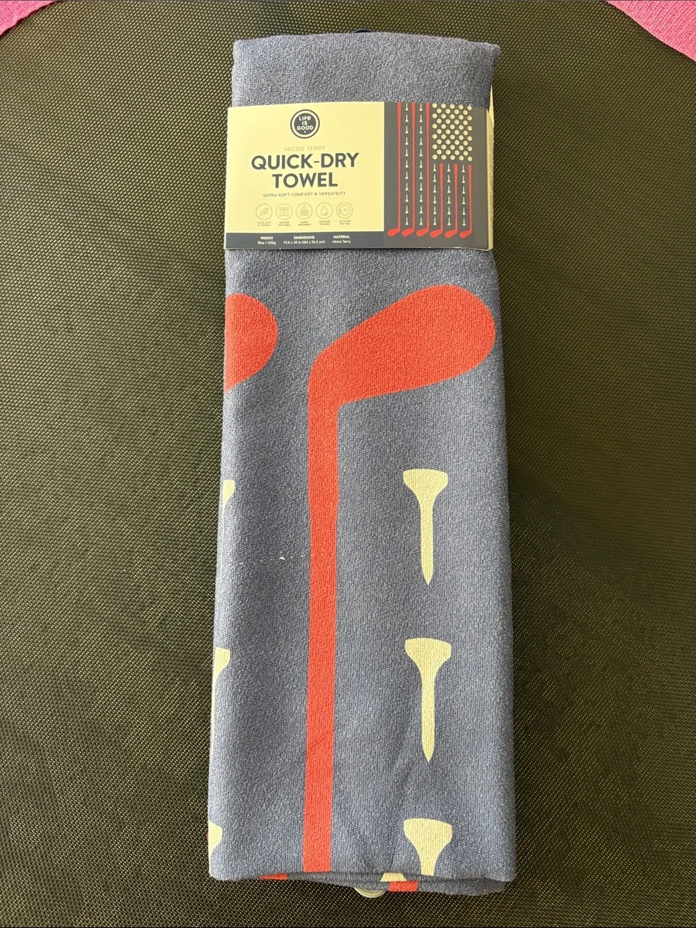 Life is good, micro Terry Quick-Dry Towel - Gray with Red Golf Tee Pattern